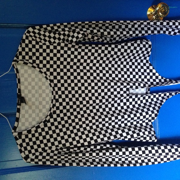 Checkered long sleeve tie up shirt - Picture 4 of 4